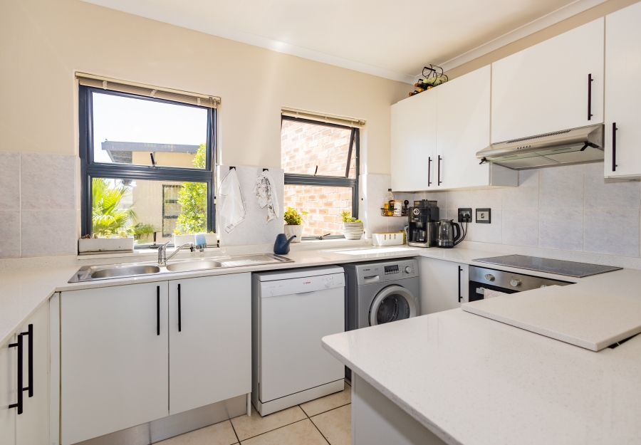 2 Bedroom Property for Sale in Royal Ascot Western Cape